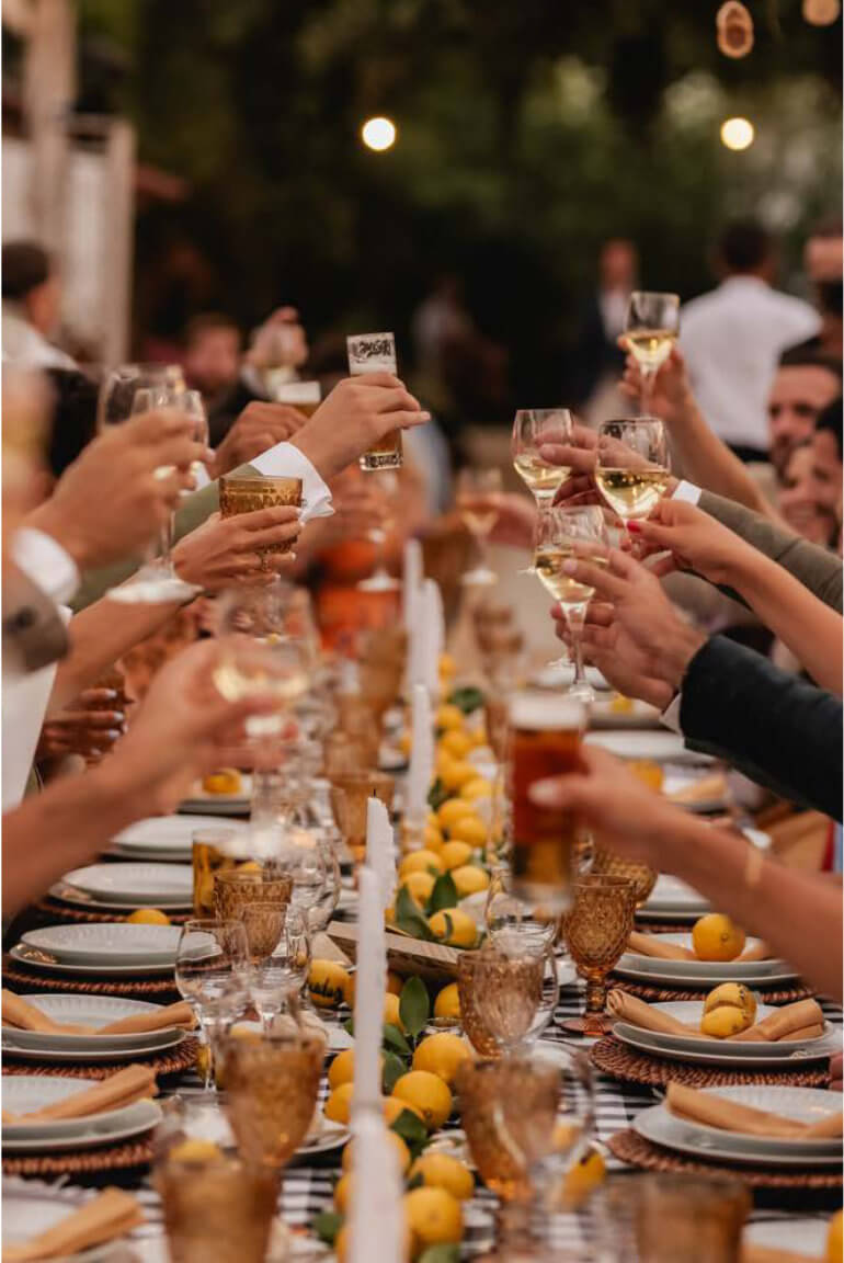 Home 9 copos de agua